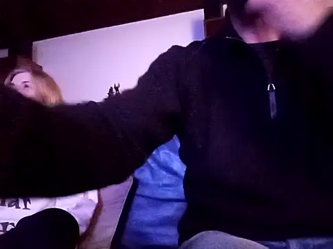 coolkasal online show from April 15, 9:04 pm