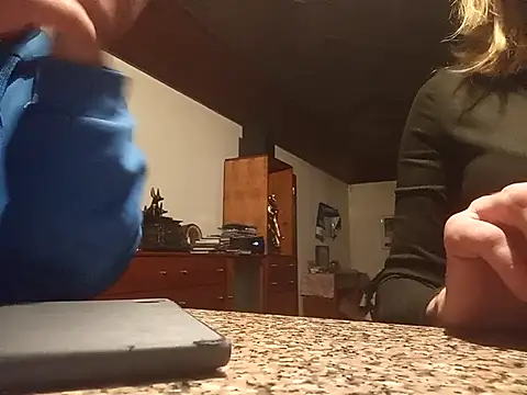 coolkasal online show from April 12, 8:23 pm