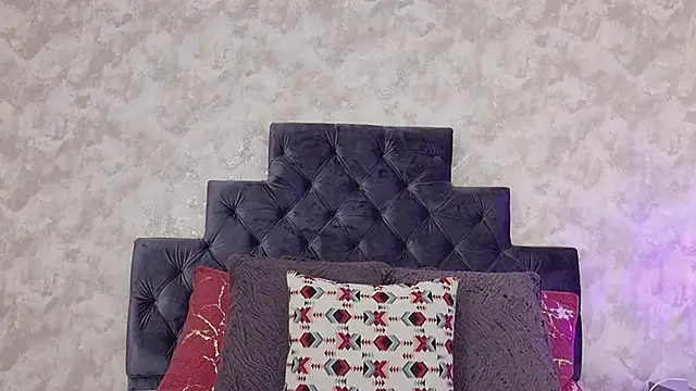 elizabeth coleman online show from March 5, 9:54 pm