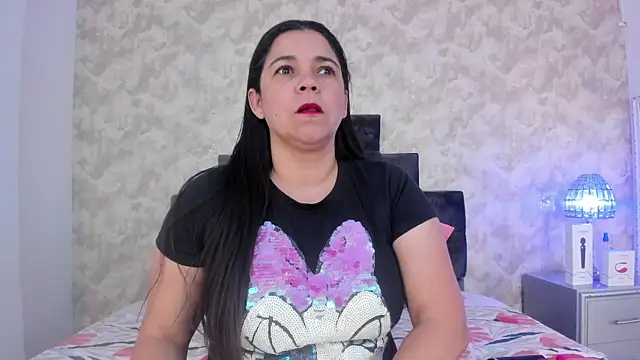 elizabeth coleman online show from October 19, 9:06 pm