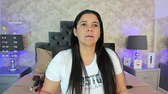 Snapshot of elizabeth_coleman chatting on July 11, 9:59 pm elizabeth coleman online show from July 11, 9:59 pm