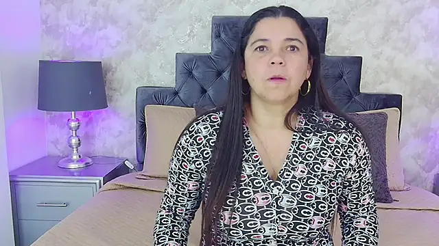 elizabeth coleman online show from May 31, 3:07 pm