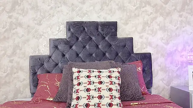 elizabeth coleman online show from January 15, 9:51 pm