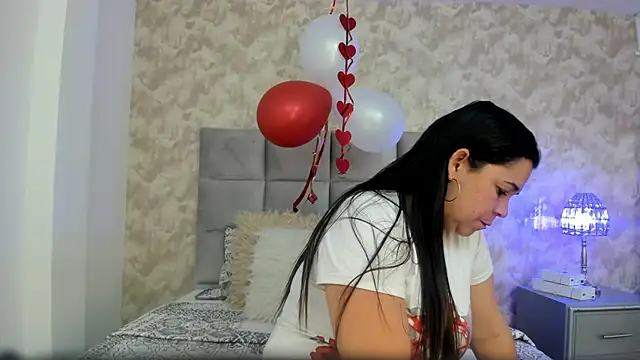 Snapshot of elizabeth_coleman chatting on February 24, 8:25 pm elizabeth coleman online show from February 24, 8:25 pm