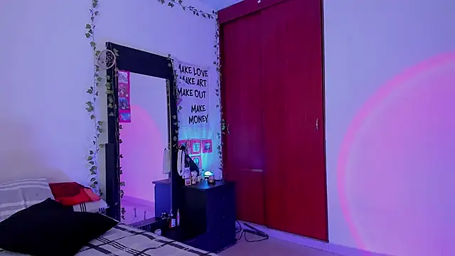 little kayla  online show from January 14, 7:39 pm