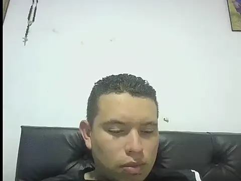 mons41 online show from May 24, 11:48 pm