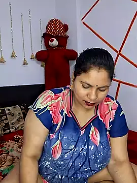 Snapshot of MOM-SUN-COUPLE chatting on January 26, 3:36 pm MOM-SUN-COUPLE online show from January 26, 3:36 pm