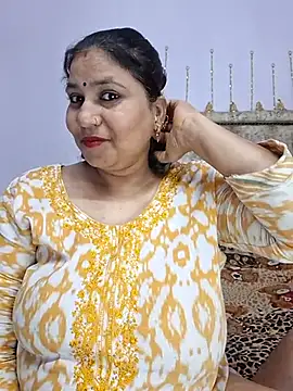 Snapshot of MOM-SUN-COUPLE chatting on March 21, 5:23 pm MOM-SUN-COUPLE online show from March 21, 5:23 pm