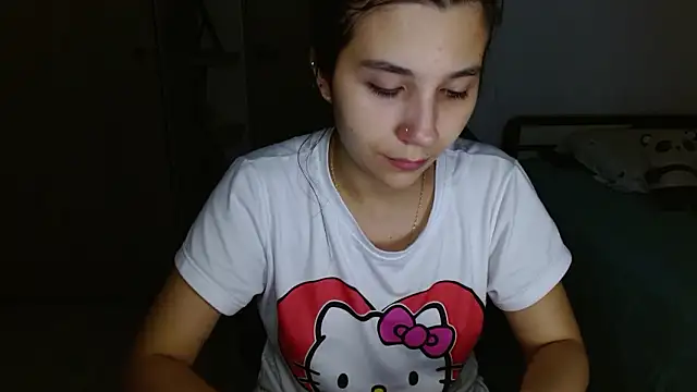 Snapshot of mia__lopez_ chatting on March 3, 3:35 am mia lopez online show from March 3, 3:35 am