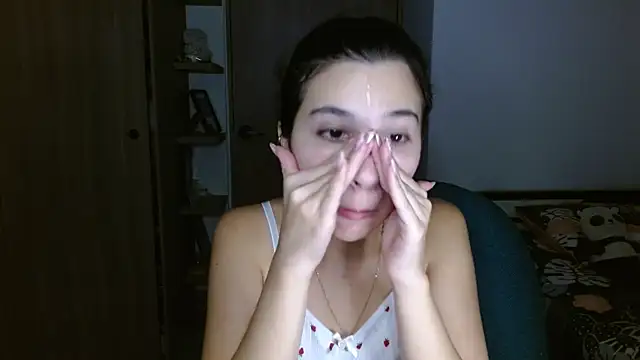 mia  lopez  online show from May 15, 4:10 am