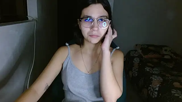 mia  lopez  online show from June 3, 2:56 am