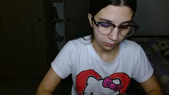 Snapshot of mia__lopez_ chatting on January 8, 1:33 am mia lopez online show from January 8, 1:33 am