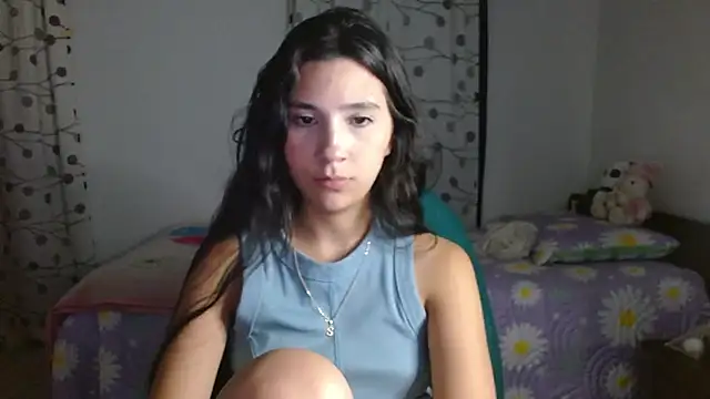 mia  lopez  online show from March 8, 1:28 am