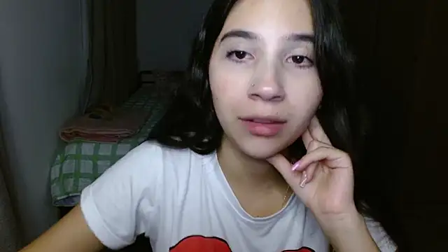 mia  lopez  online show from September 27, 3:34 am