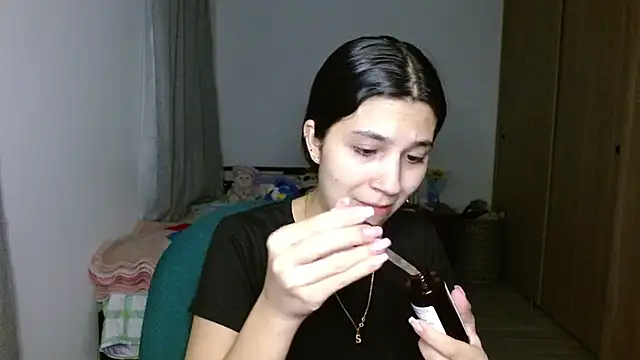 mia  lopez  online show from September 20, 5:45 am