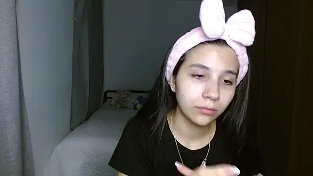 Snapshot of mia__lopez_ chatting on November 13, 4:16 am mia lopez online show from November 13, 4:16 am