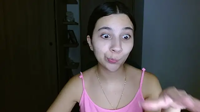 mia  lopez  online show from May 22, 4:10 am