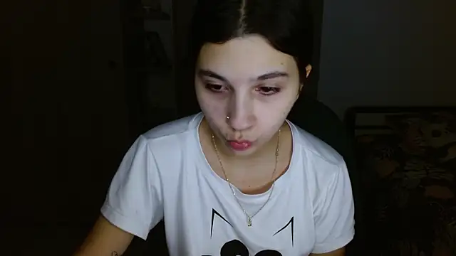 mia  lopez  online show from May 20, 1:46 am