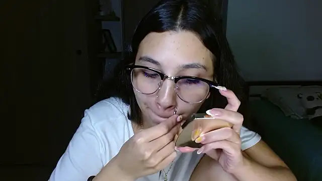 Snapshot of mia__lopez_ chatting on February 5, 3:24 am mia lopez online show from February 5, 3:24 am