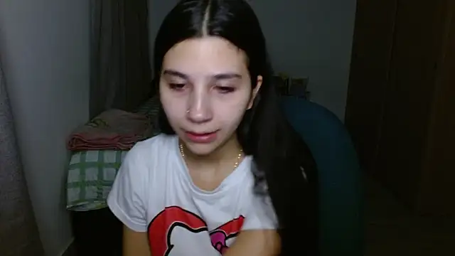 mia  lopez  online show from September 26, 1:45 am