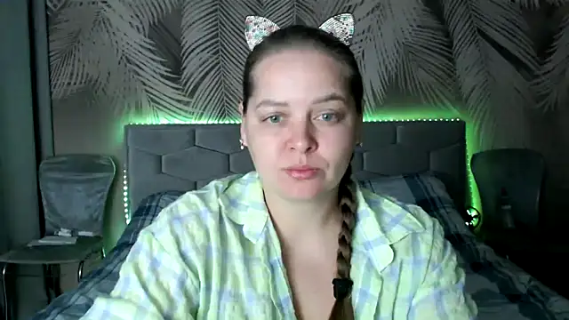 uliastar online show from October 13, 5:42 am
