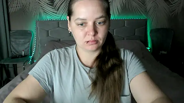 uliastar online show from October 21, 5:29 am