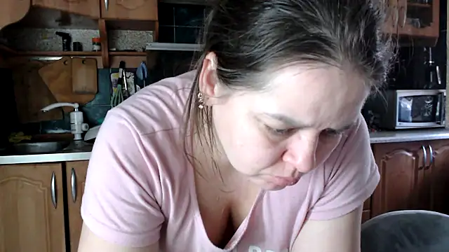 uliastar online show from February 17, 7:38 am