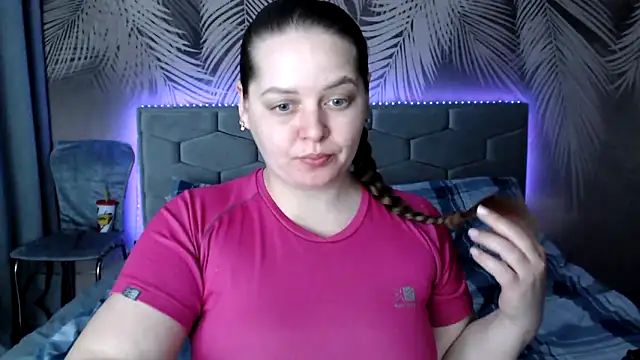uliastar online show from March 7, 9:18 am