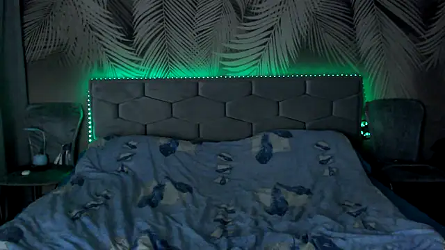 uliastar online show from April 14, 9:36 am