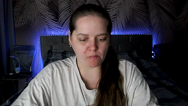 uliastar online show from March 26, 7:50 am