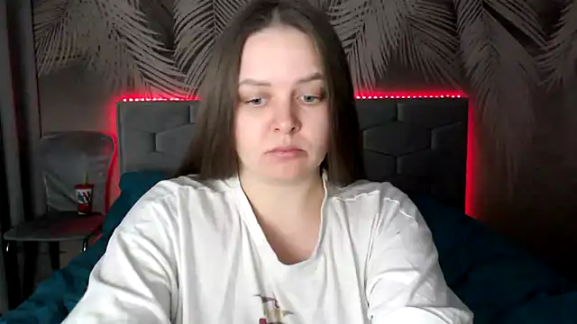 uliastar online show from February 22, 9:12 am
