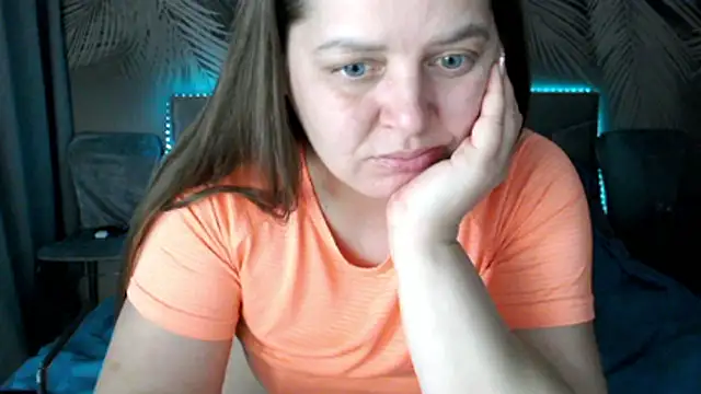 uliastar online show from March 4, 8:11 am