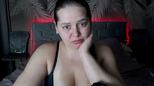 uliastar online show from December 15, 10:54 am