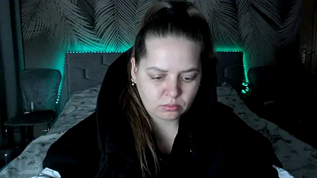 uliastar online show from December 2, 8:38 am