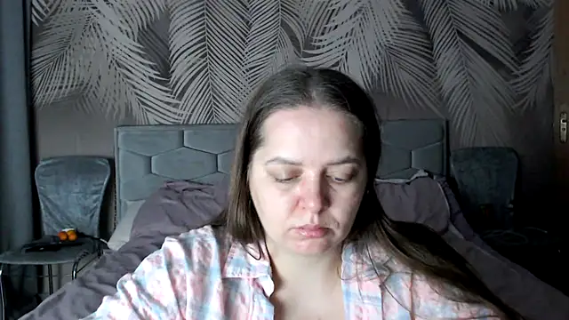 uliastar online show from December 5, 7:07 am