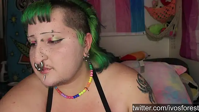 ivolustful online show from September 15, 8:20 pm