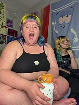 ivolustful online show from July 9, 2:12 am
