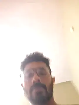 Snapshot of jithi007 chatting on March 5, 2:36 am jithi007 online show from March 5, 2:36 am