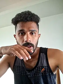 Snapshot of jithi007 chatting on March 1, 2:37 am jithi007 online show from March 1, 2:37 am
