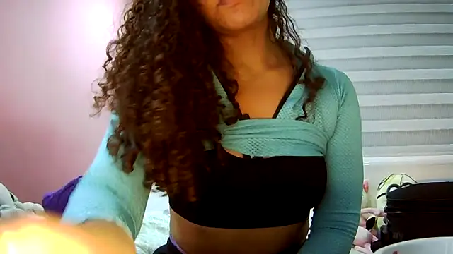 Snapshot of gatubelahot chatting on November 27, 10:10 pm gatubelahot online show from November 27, 10:10 pm