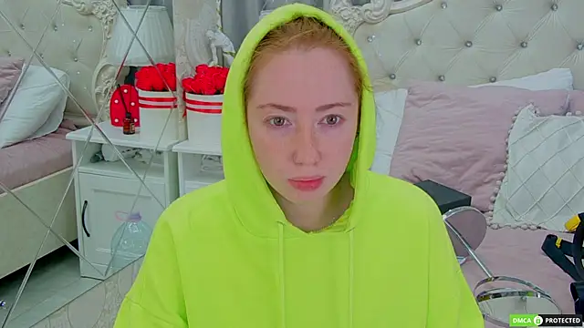 Snapshot of TinaBrook chatting on September 22, 3:23 am TinaBrook online show from September 22, 3:23 am