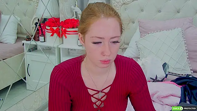 Snapshot of TinaBrook chatting on October 6, 4:02 am TinaBrook online show from October 6, 4:02 am