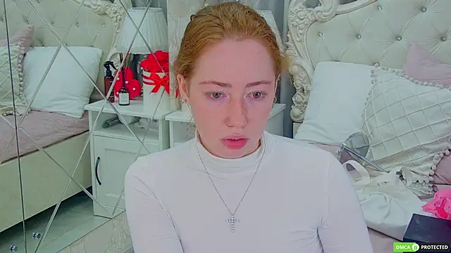 Snapshot of TinaBrook chatting on September 23, 3:57 am TinaBrook online show from September 23, 3:57 am
