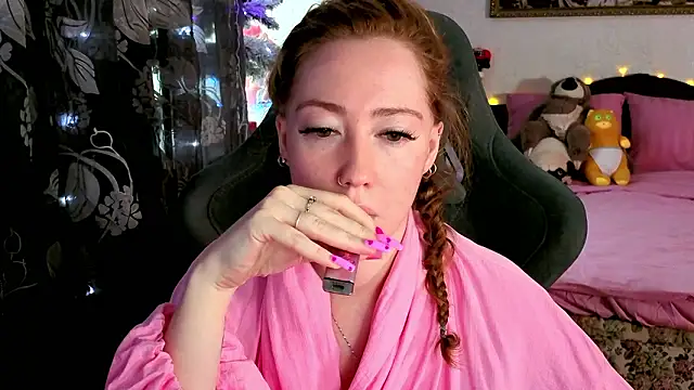 TinaBrook online show from March 4, 3:47 am