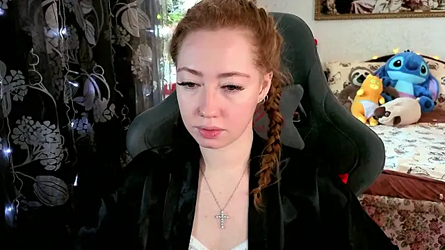 TinaBrook online show from March 19, 4:45 am