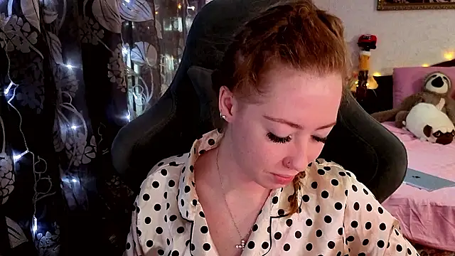 TinaBrook online show from February 17, 4:32 am