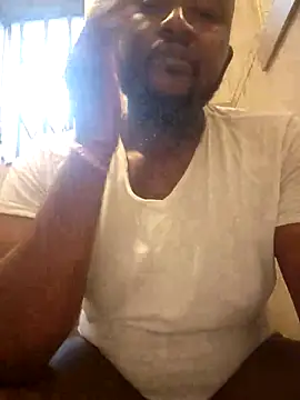 Snapshot of douksm chatting on February 27, 4:21 pm douksm online show from February 27, 4:21 pm