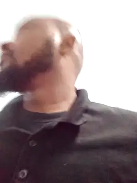 Snapshot of douksm chatting on December 21, 8:28 am douksm online show from December 21, 8:28 am