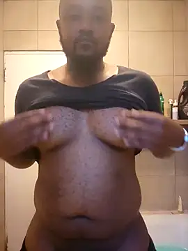 Snapshot of douksm chatting on March 19, 4:13 pm douksm online show from March 19, 4:13 pm