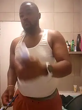 Snapshot of douksm chatting on March 5, 3:51 am douksm online show from March 5, 3:51 am